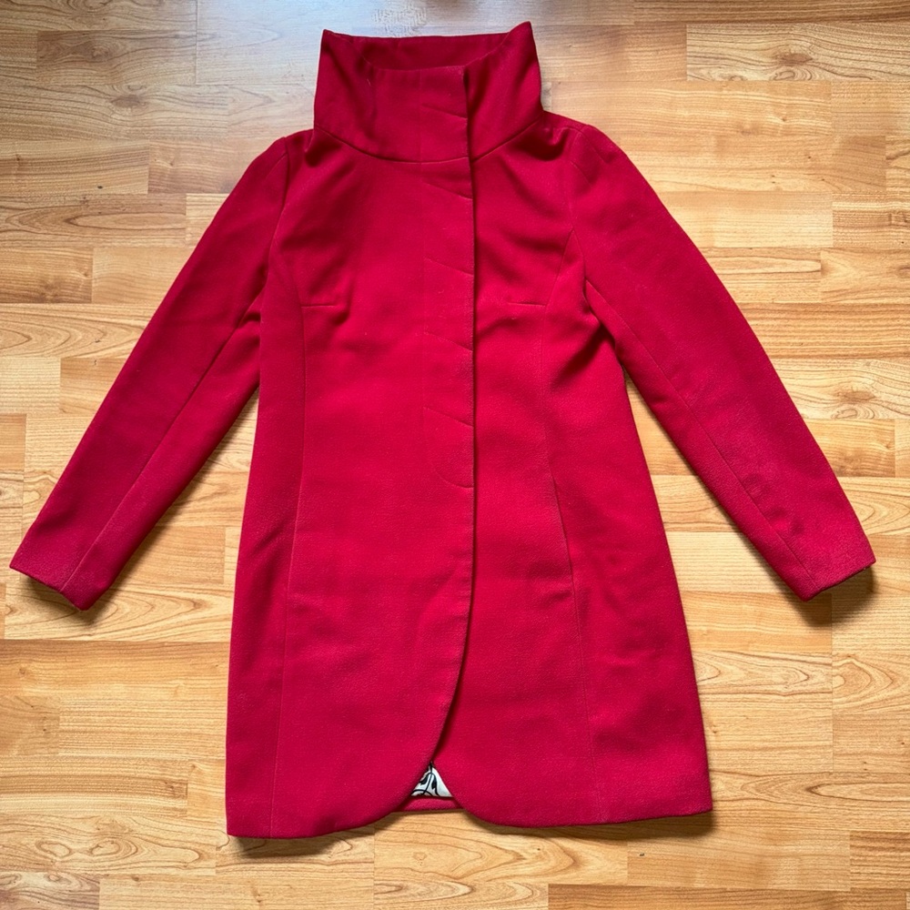Savage Women’s Size S Red Neck Button Up Pocketed Used Coat